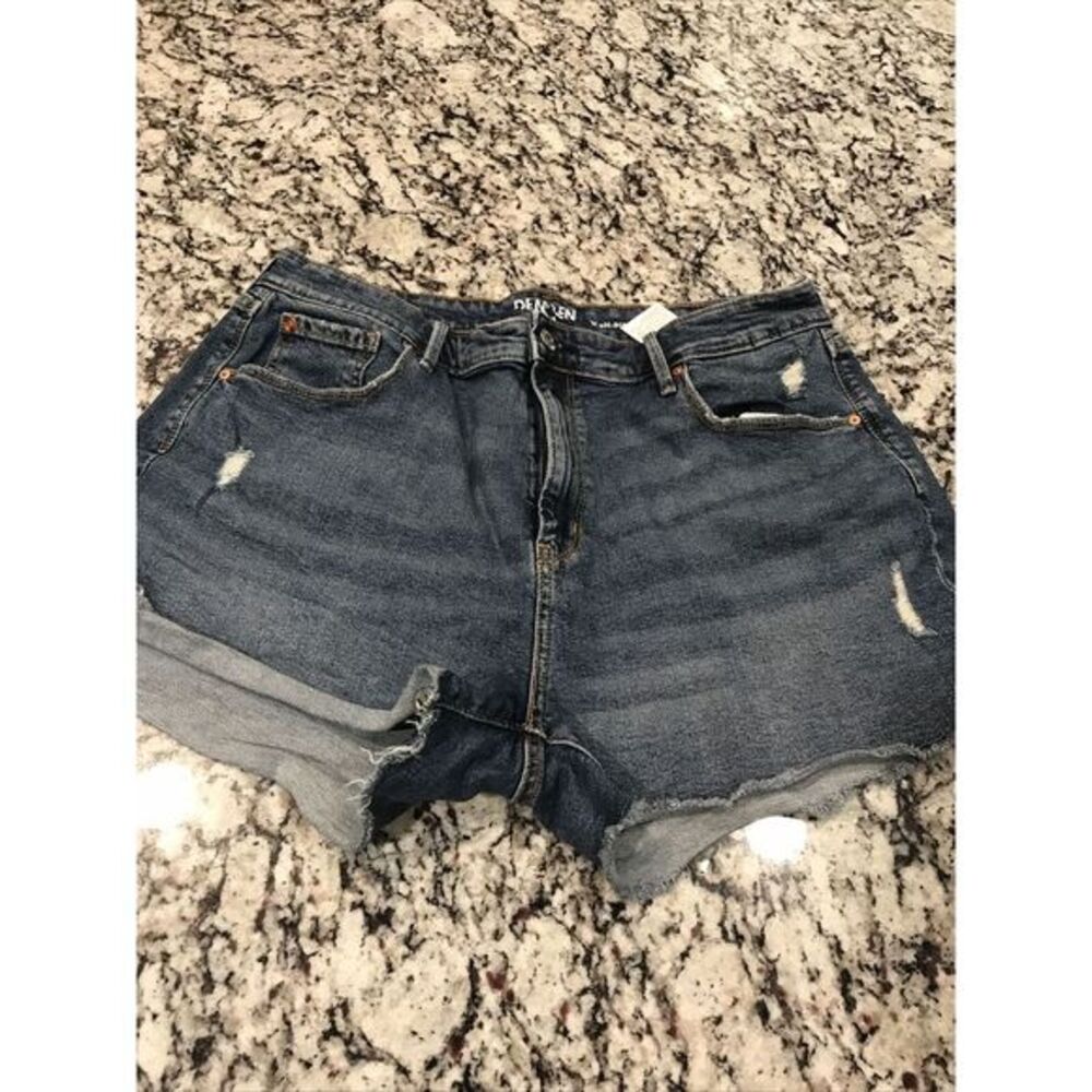 Denizen from Levi's High Rise Jean Short 14 Med Wash Cuffed Raw Hem Denim